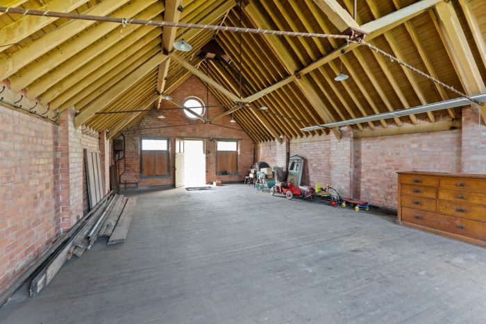 Clonaslee, 2 Lurgan Road