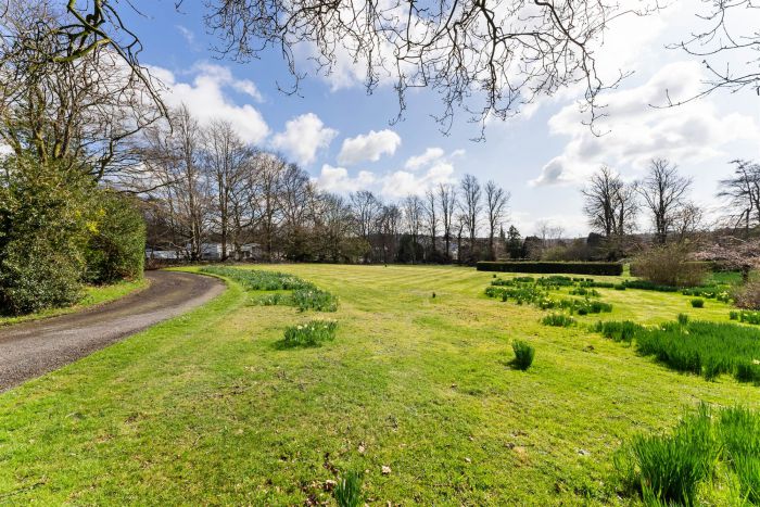 Clonaslee, 2 Lurgan Road