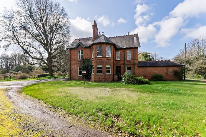 Clonaslee, 2 Lurgan Road