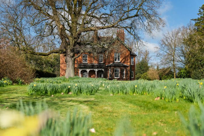 Clonaslee, 2 Lurgan Road