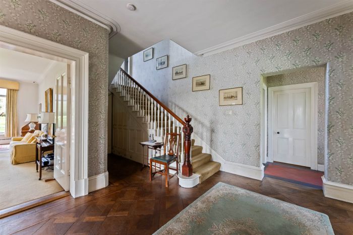 Clonaslee, 2 Lurgan Road