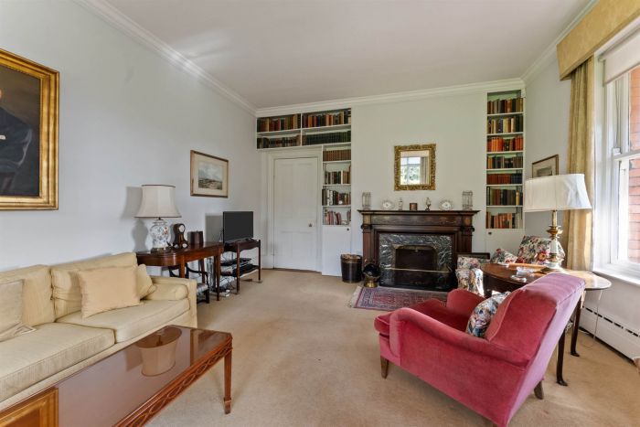 Clonaslee, 2 Lurgan Road