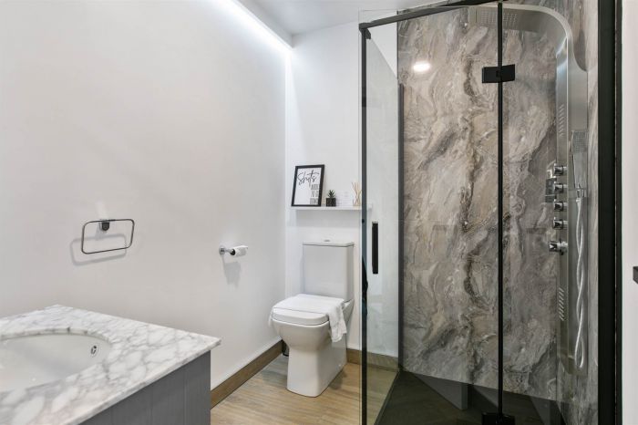 12 Mullaghglass Road