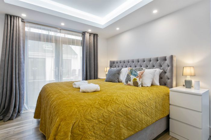 12 Mullaghglass Road