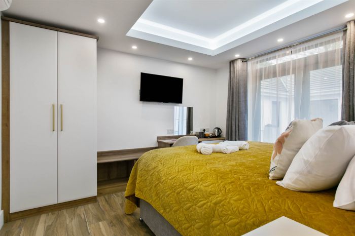 12 Mullaghglass Road