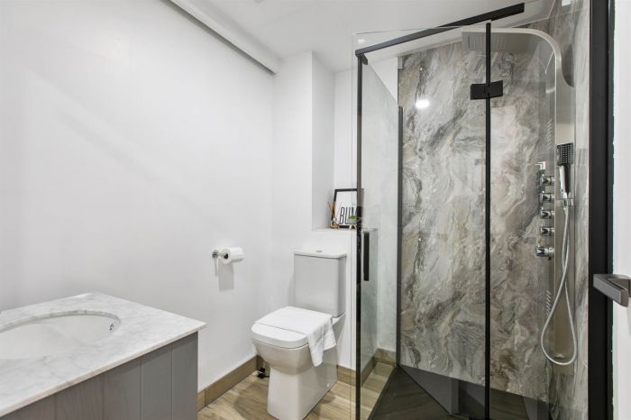 12 Mullaghglass Road