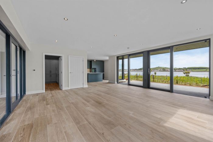 Coastguard Apartments, 1 Ferry Quarter