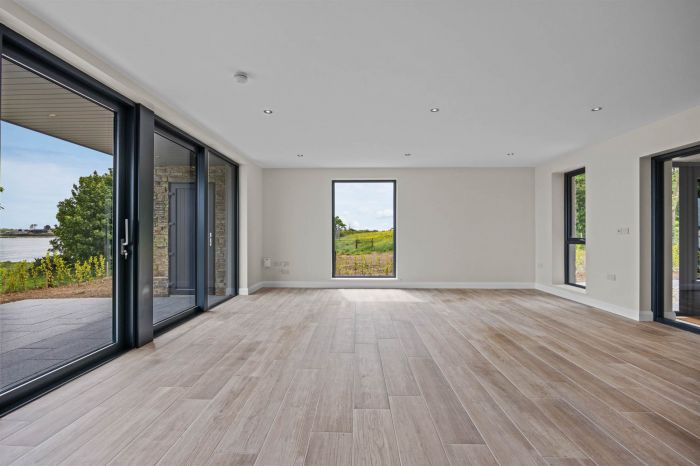 Coastguard Apartments, 1 Ferry Quarter