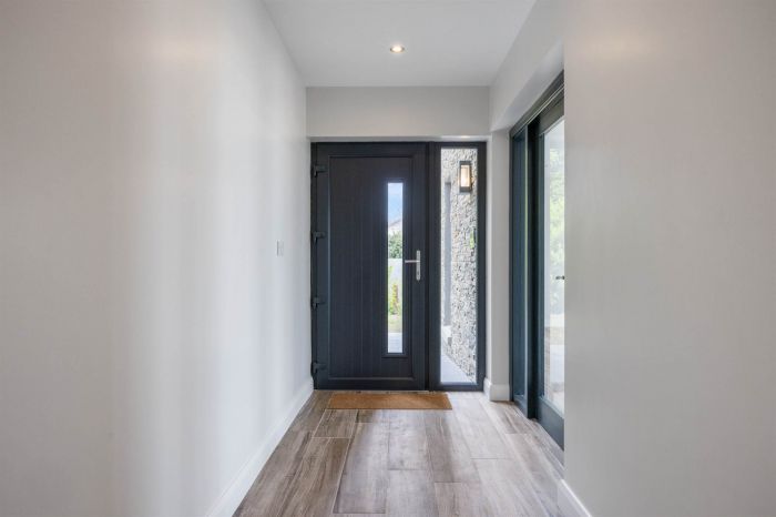 Coastguard Apartments, 2 Ferry Quarter