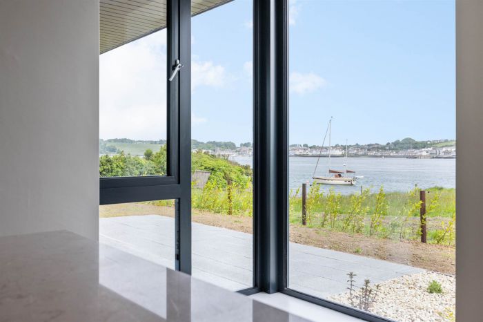 Coastguard Apartments, 2 Ferry Quarter