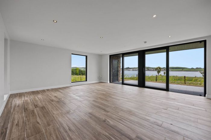 Coastguard Apartments, 2 Ferry Quarter