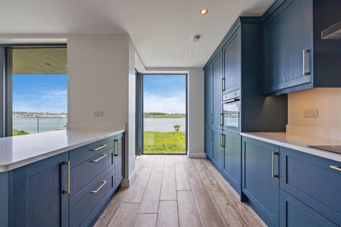 Coastguard Apartments, 4 Ferry Quarter