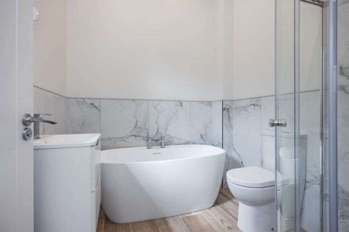 Coastguard Apartments, 4 Ferry Quarter