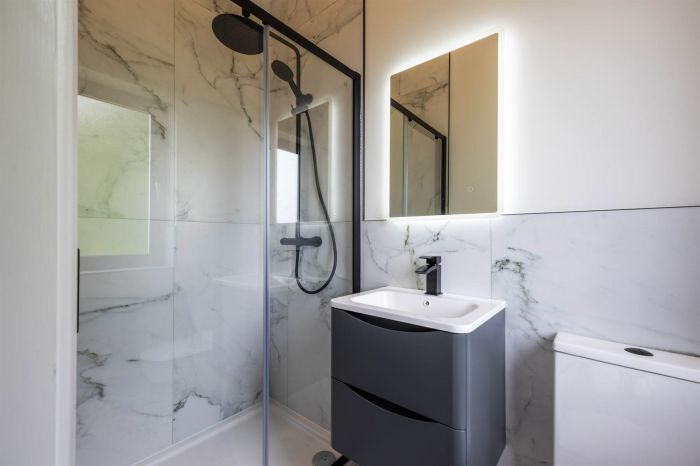 Coastguard Apartments, 4 Ferry Quarter