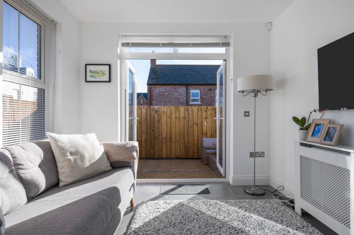 2 Hartley Hall Avenue