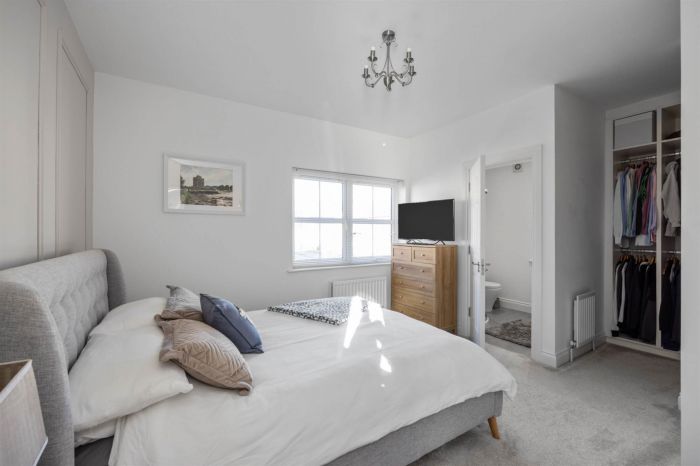 2 Hartley Hall Avenue