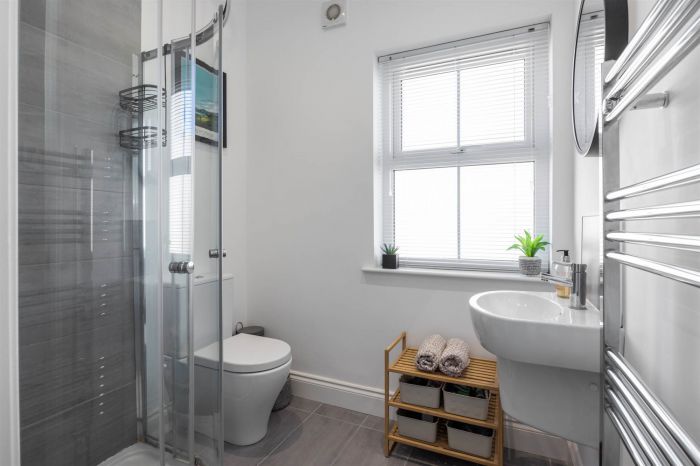 2 Hartley Hall Avenue