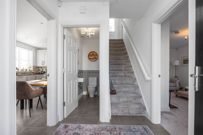 2 Hartley Hall Avenue