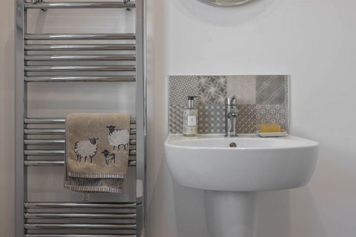 2 Hartley Hall Avenue