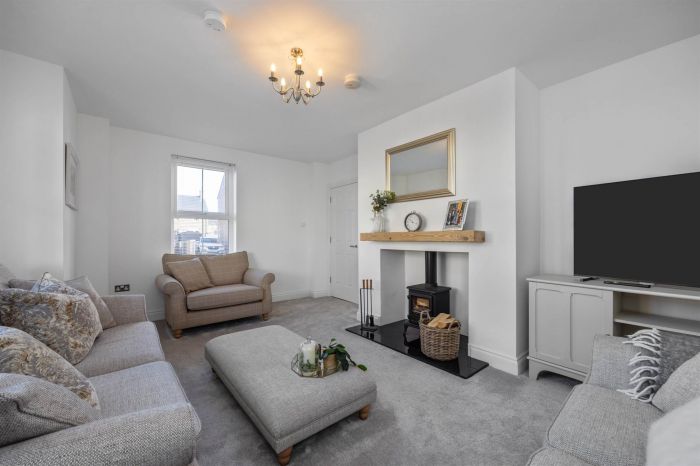 2 Hartley Hall Avenue