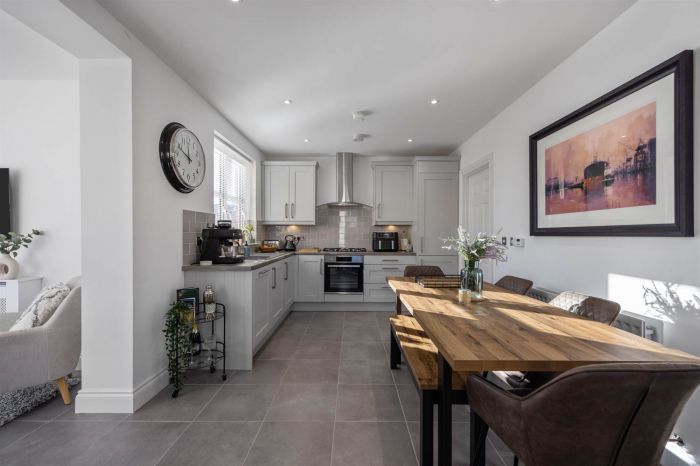 2 Hartley Hall Avenue