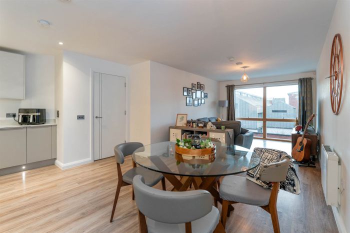 Apartment 3.03 Portland 88