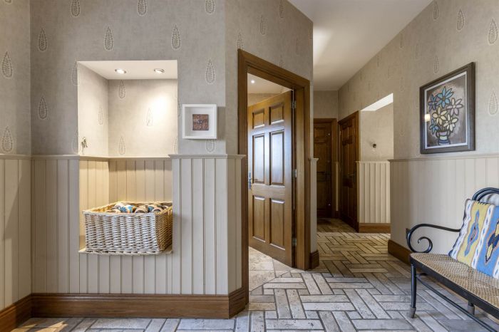 Ashtree House, 35 Edenticullo Road