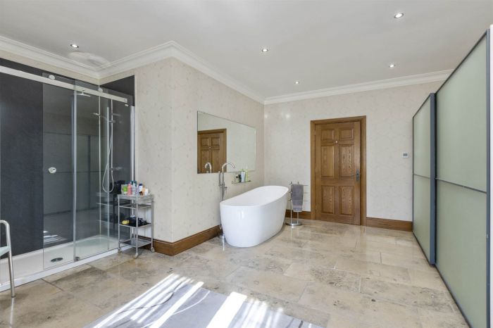 Ashtree House, 35 Edenticullo Road