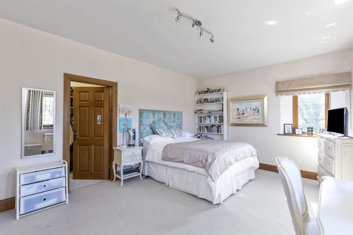 Ashtree House, 35 Edenticullo Road