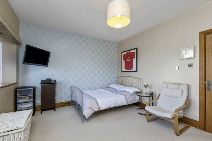 Ashtree House, 35 Edenticullo Road