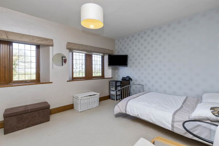 Ashtree House, 35 Edenticullo Road