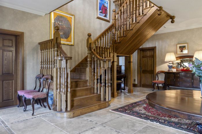 Ashtree House, 35 Edenticullo Road