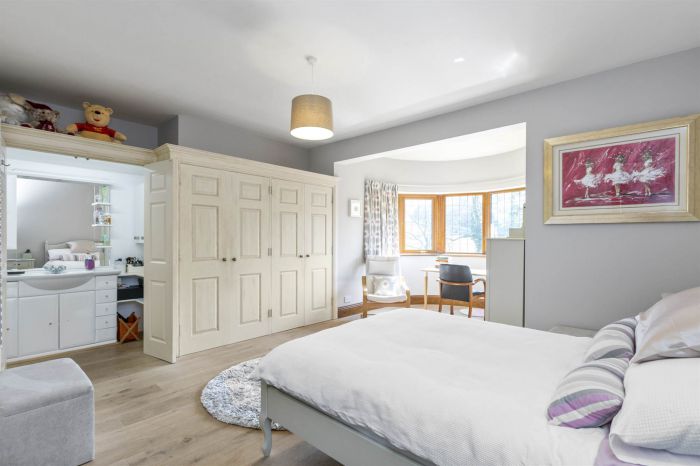 Ashtree House, 35 Edenticullo Road