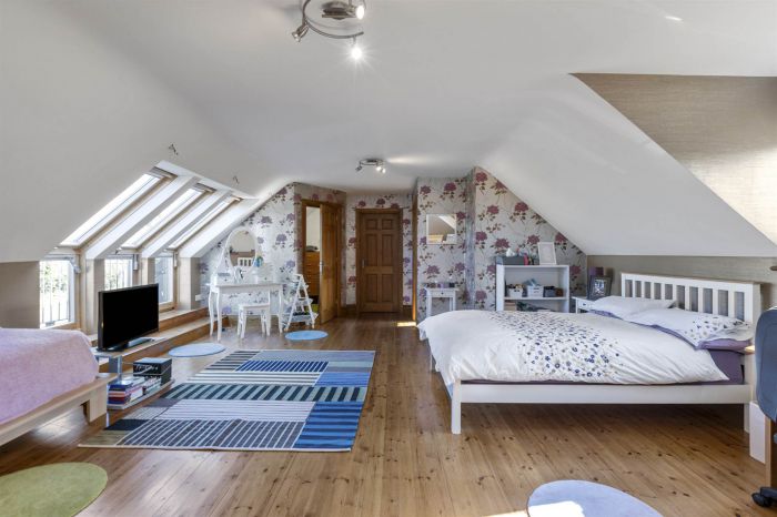 Ashtree House, 35 Edenticullo Road