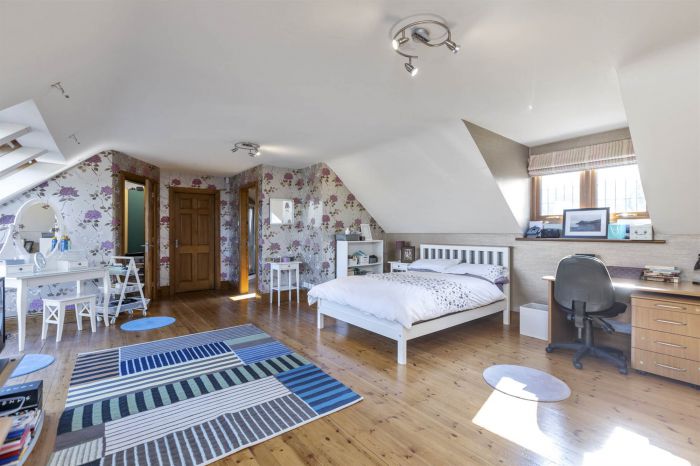 Ashtree House, 35 Edenticullo Road