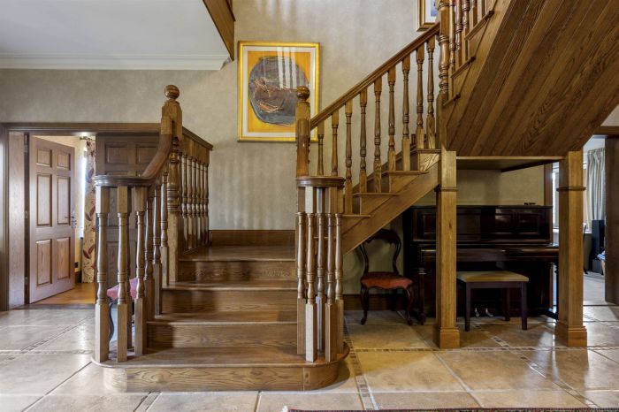 Ashtree House, 35 Edenticullo Road