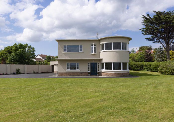 St Brelades 2 Well Road, Warrenpoint, Newry, BT34 3RS