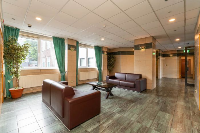 Apt 402 Bradbury Court