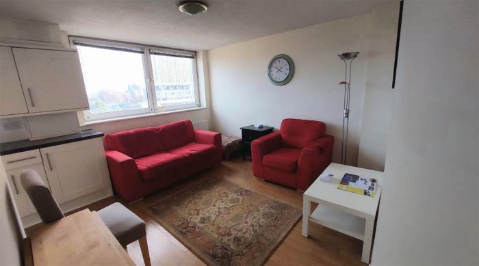 Apt 402 Bradbury Court