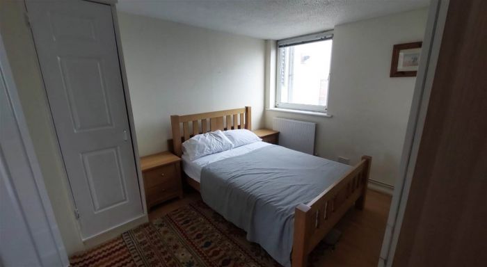 Apt 402 Bradbury Court