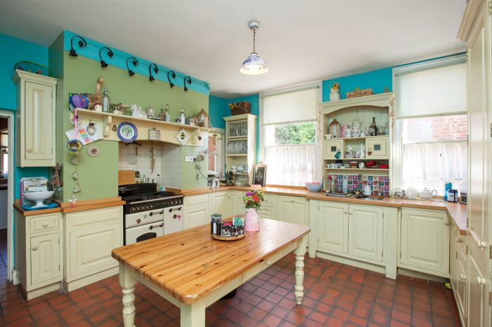 84 & 84A Church Street