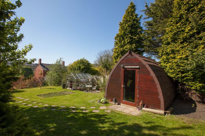 84 & 84A Church Street