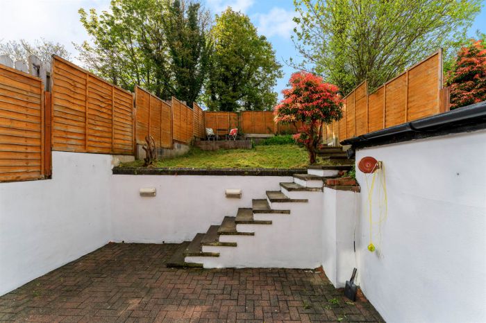 44 Upper Knockbreda Road