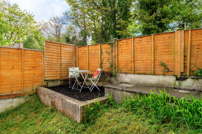 44 Upper Knockbreda Road