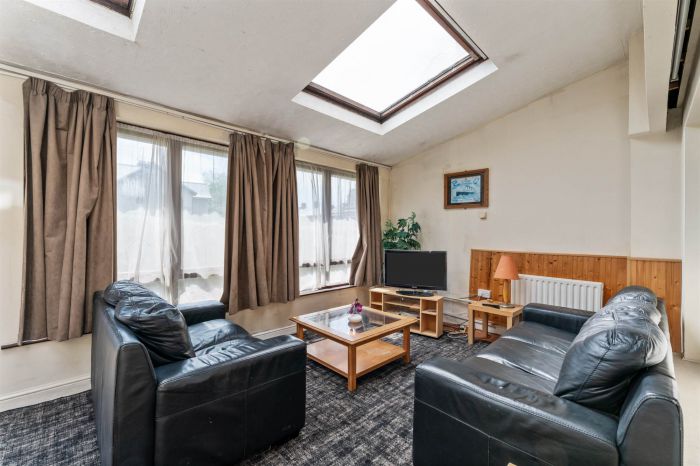 356-358 Lisburn Road