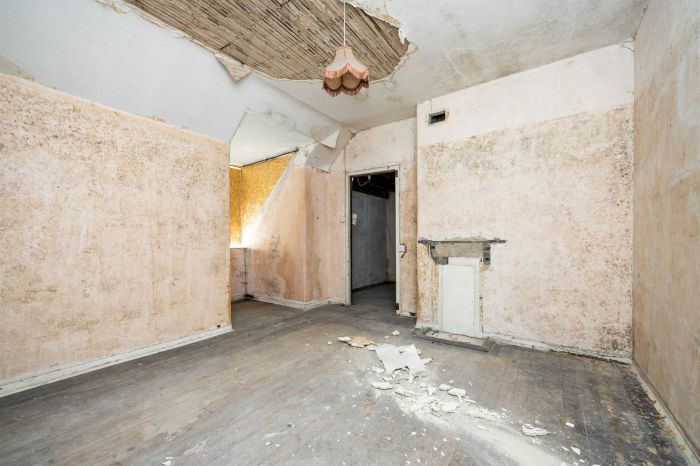 1 Upper Knockbreda Road