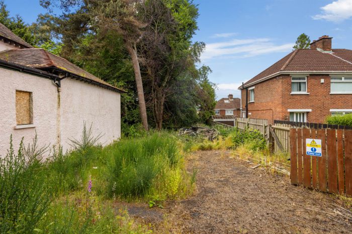 1 Upper Knockbreda Road