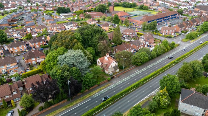 1 Upper Knockbreda Road