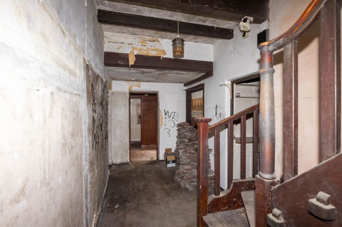 1 Upper Knockbreda Road