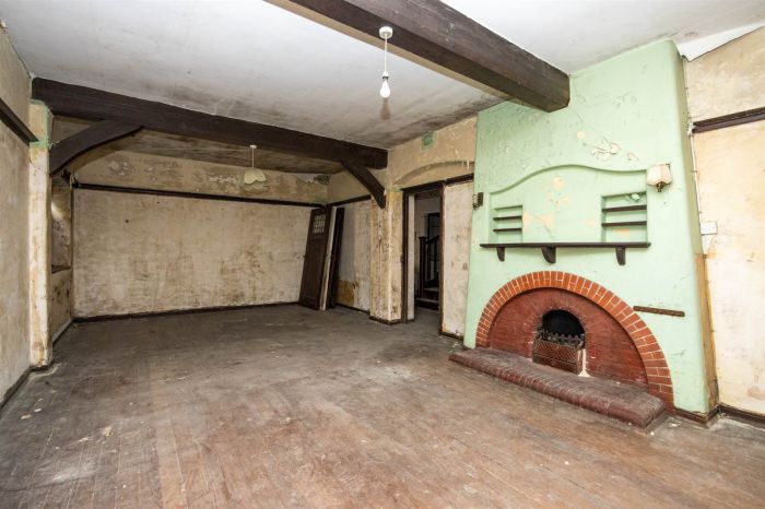 1 Upper Knockbreda Road